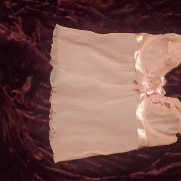 Lingerie - Picture 10 of 16